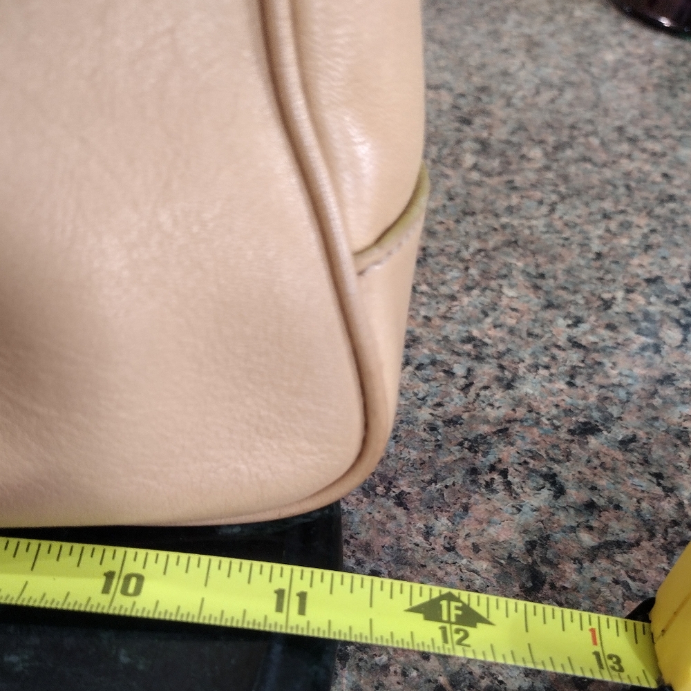 NWT Coach  Hampton Tan Shoulder Bag - Picture 15 of 17